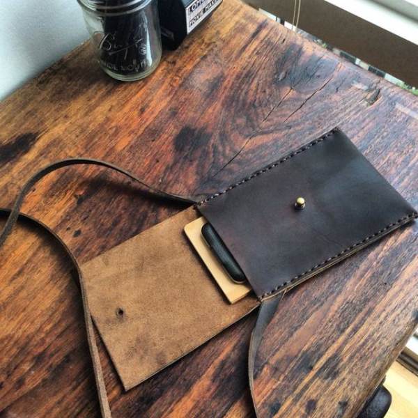 جاکارتی چرم