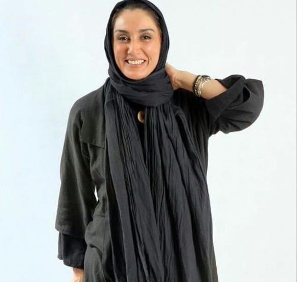 هدیه تهرانی در حال خندیدن