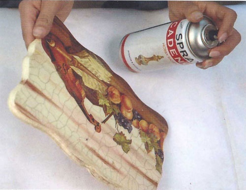 ترک روی چوب