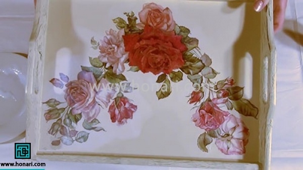 آموزش دکوپاژ روی سینی چوبی