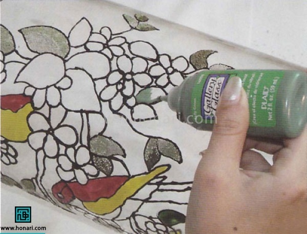 تزیین گلدان شیشه ای با استفاده از دورگیر 