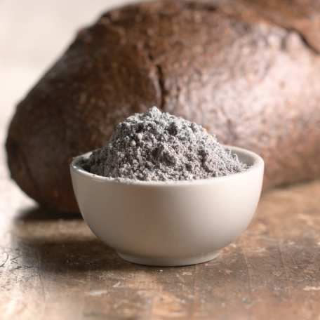 واص آرد چاودار می تواند به طور متناوب بر روی بدن شما تاثیر بگذارد. چاودار به صورت کاملا مثبت تر و کامل تر از گندم هضم می شود. به همین دلیل در سرکوب افزایش وزن بدن نقش داشته و به طور قابل توجهی موجب کاهش چاقی می شود. مطالعات نشان داده اند که چاودار کامل دانه ای است که باعث بهبود حساسیت به انسولین و کاهش کلسترول خون می شود.