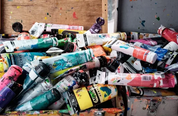 تفاوت رنگ اکریلیک با رنگ پارچه