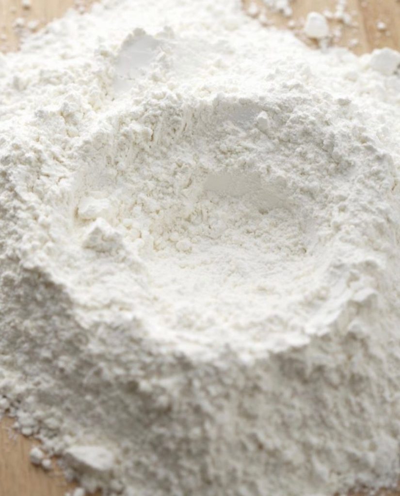 آرد قوی چیست ؟ ویژگی ها و مزایا و معایب آن