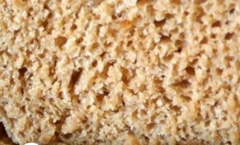 نان با آرد گندم کامل