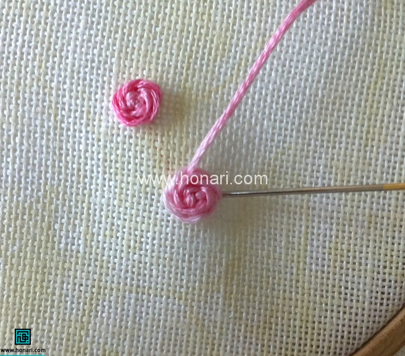 آموزش گل رز گلدوزی