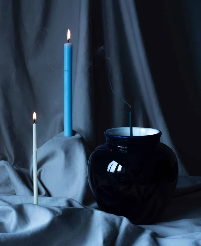 مفهوم رنگ شمع آبی