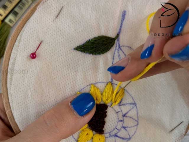 گلدوزی و دوخت آفتابگردان