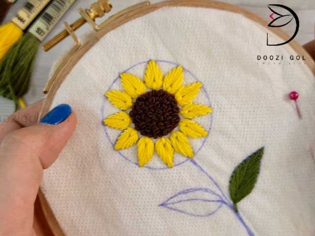 یادگیری و آموزش دوخت گل آفتاب گردان