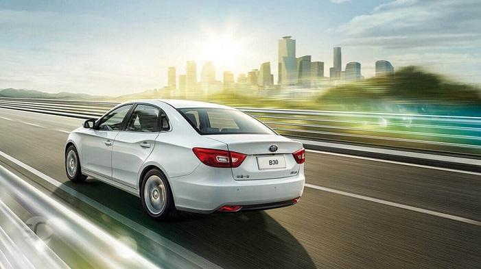 مقایسه بسترن B30 و دنا پلاس