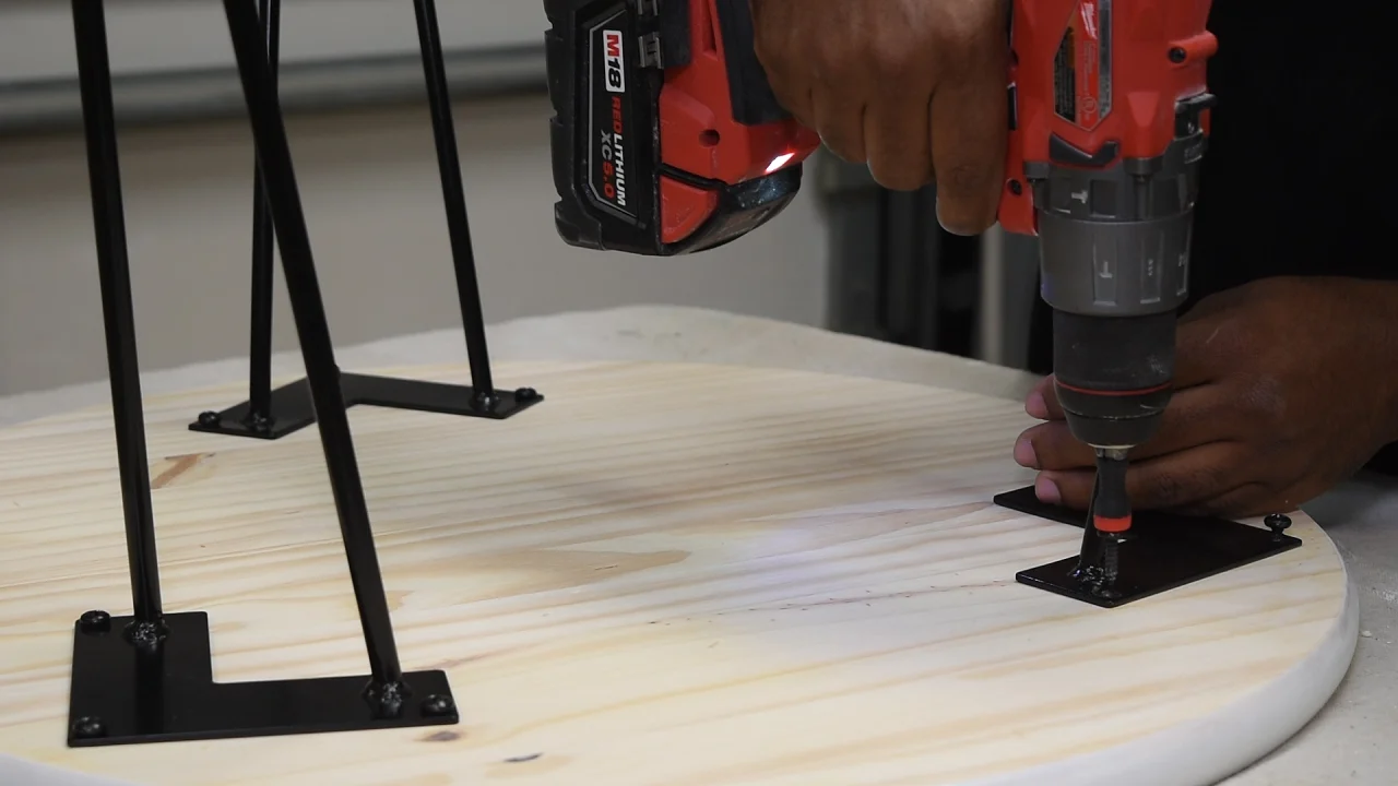 install leg to table