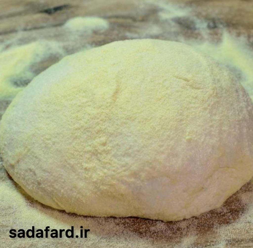 نحوه استفاده از آرد سمولینا برای باز کردن خمیر پیتزا