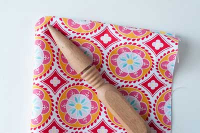 گوشه های کیف را ببرید و بیرون بیاورید-3