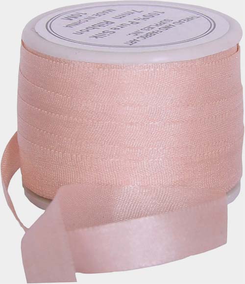 روبان ابریشمی (Silk Ribbon)