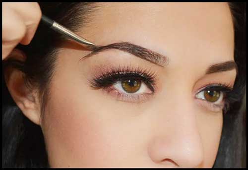 سایه زدن ابروها 