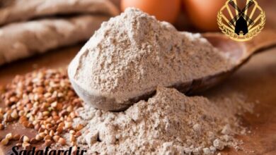 آرد گندم سیاه به همراه دانه