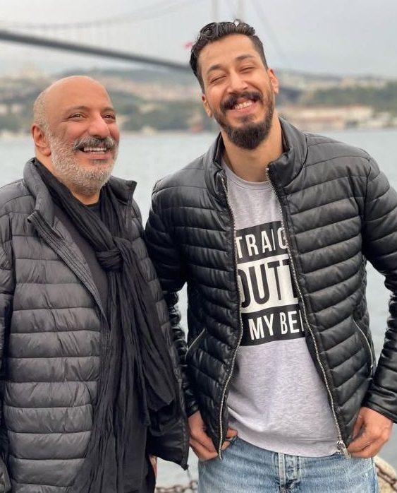 بهرام افشاری در کنار امیر جعفری