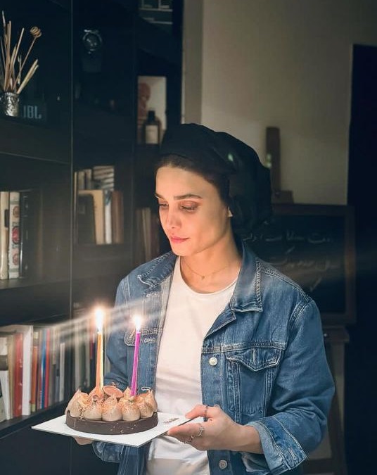 تولد تینا آخوندتبار