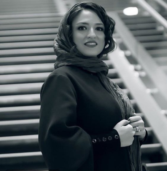 تیپ رسمی گلاره عباسی