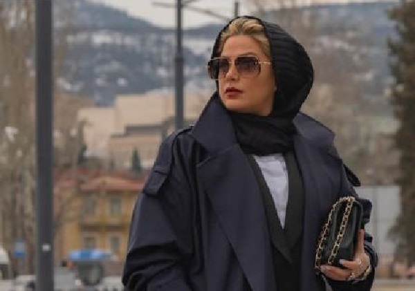 طناز طباطبایی