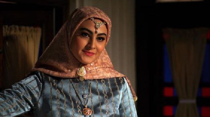 مریم مومن در مجموعه تلویزیونی بانوی عمارت