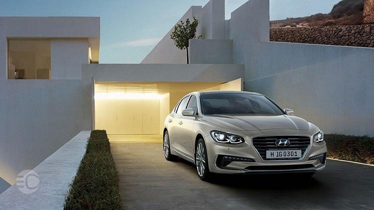 مقایسه هیوندای آزرا و تویوتا کمری