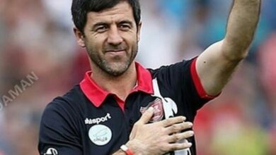 کریم باقری در زمین فوتبال