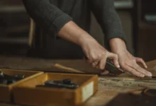 کسب درامد از چرم دوزی در خانه