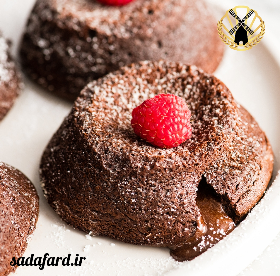 کیک لاوا شکلاتی