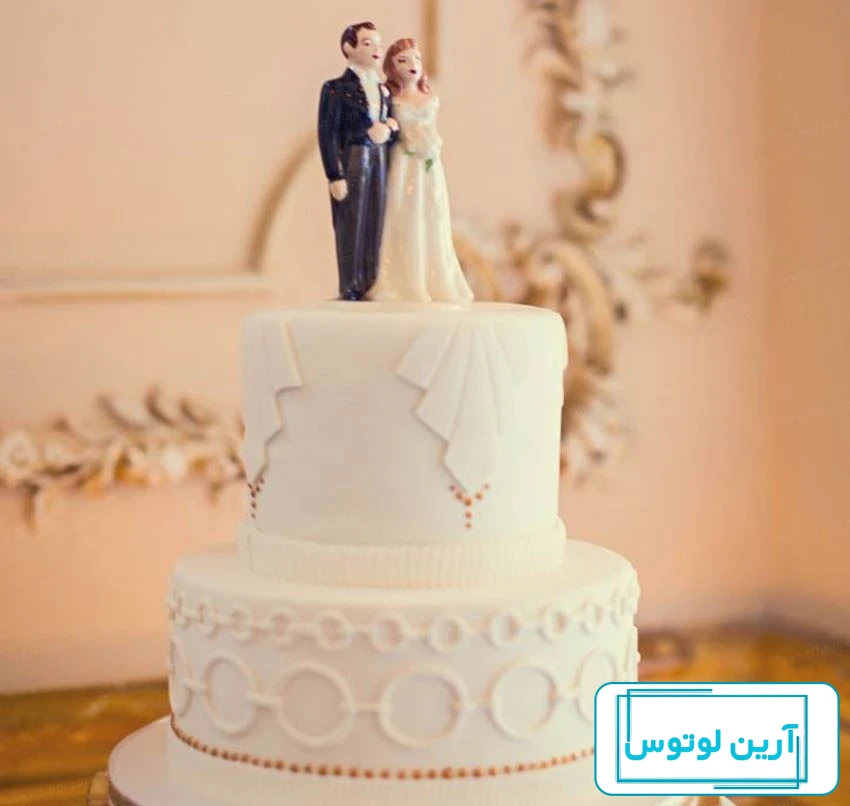 تزیین کیک عروسی با خمیر فوندانت