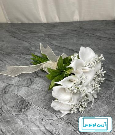 دسته گل رز زرد و ژیپسوفیلا سفید مدل m194012