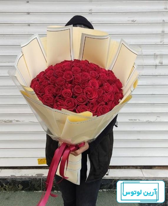 دسته گل رز سرخ - پیکادو