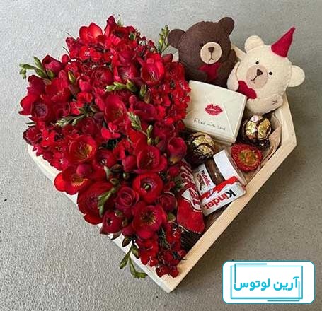 دسته گل ولنتاین خاص - خرید آنلاین و سفارش محصولات گل ولنتاینی با ارسال فوری  | اطلس گل | Atlas Flower