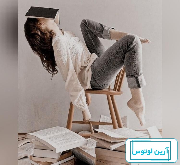 عکس پروفایل دخترانه در حال درس خواندن