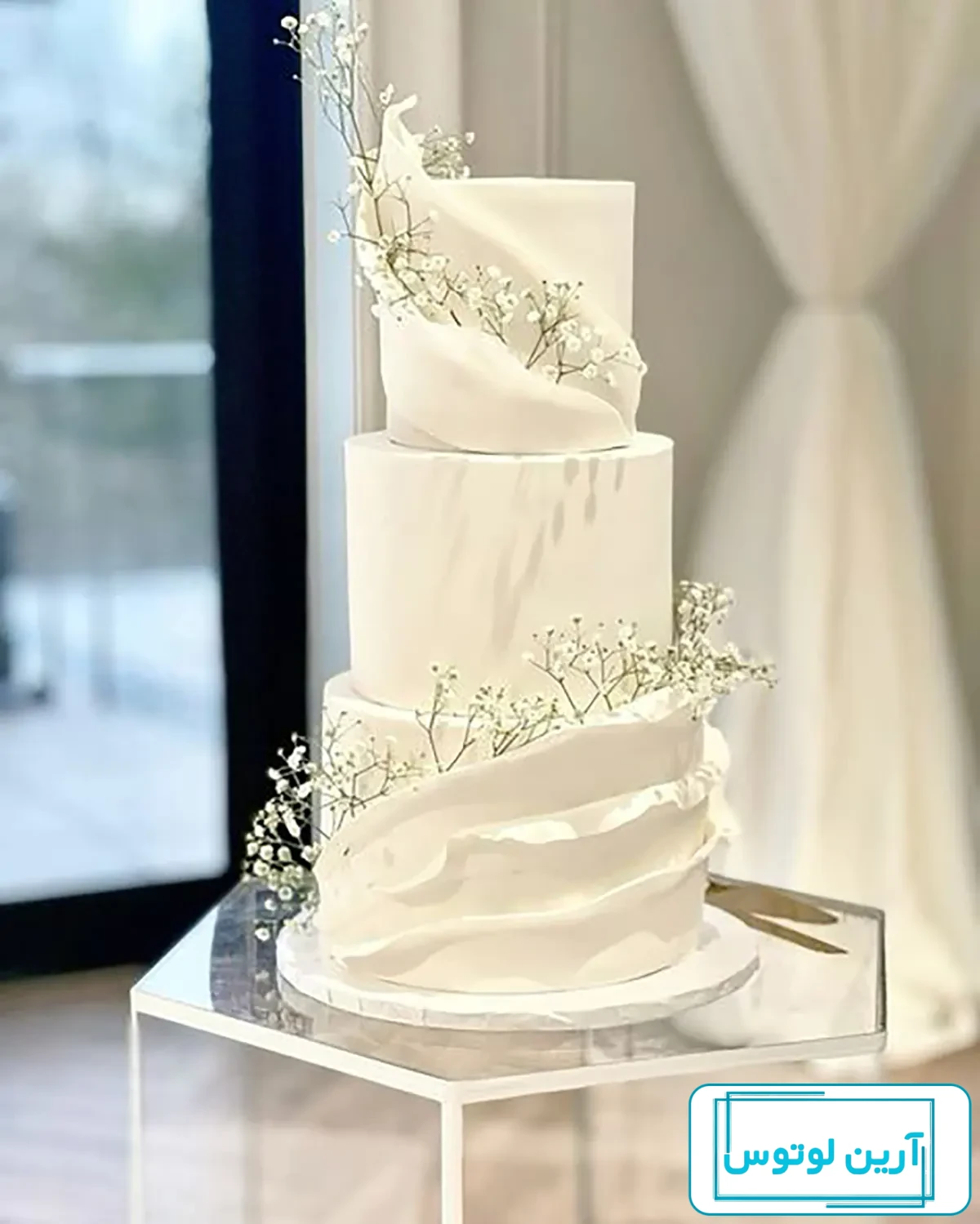 عکس کیک سه طبقه عروسی