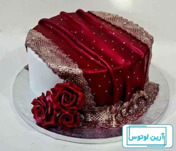 کیک شب یلدا عروس؛ ۱۵ ایده شیک و جذاب برای جشن یلدایی